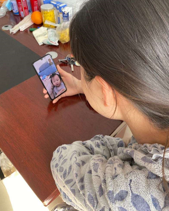 太康護士馬函:抗“疫”26天沒回家,1歲女兒視頻里哭喊著要媽媽