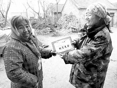 河南扶貧攻堅(jiān)戰(zhàn)見(jiàn)成效 這些貧困縣成績(jī)?yōu)椤皟?yōu)”