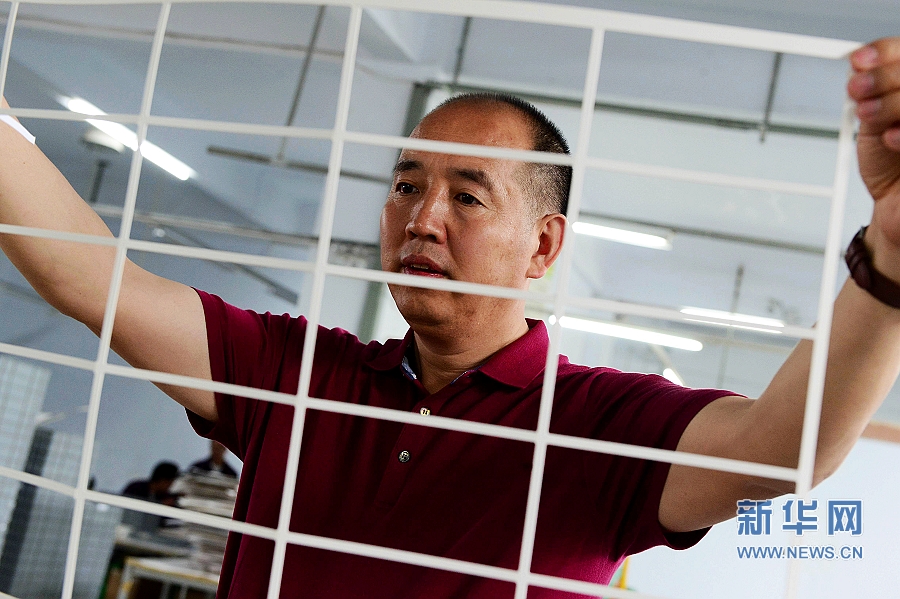 “農民工司令”張全收 “農民工司令”張全收