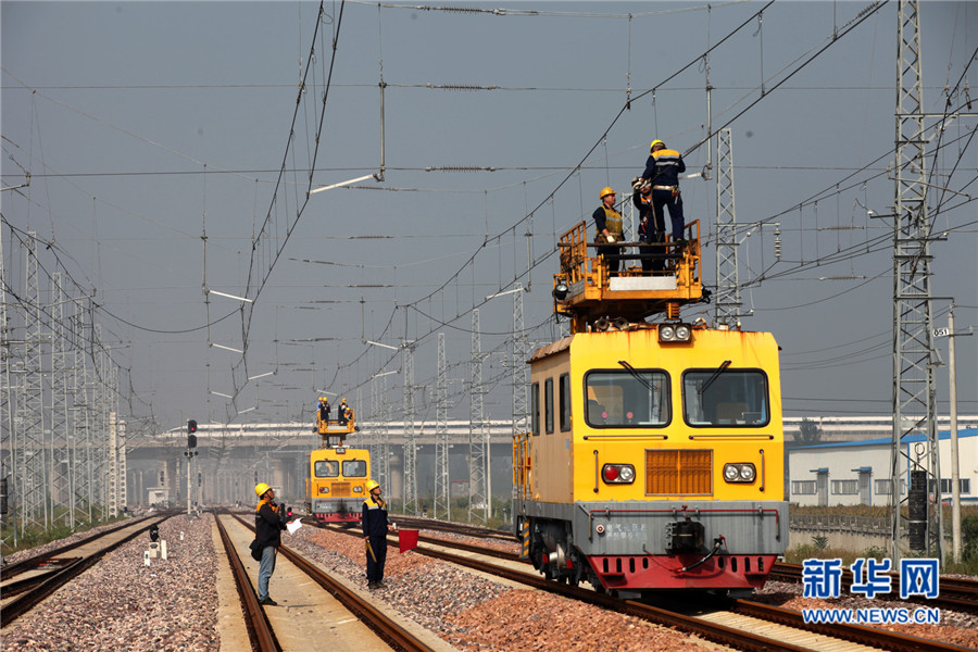 瓦日鐵路開展首次接觸網“集中修” 瓦日鐵路開展首次接觸網“集中修”